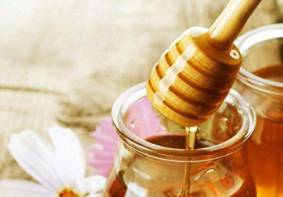 春季正好是喝蜂蜜的好时节 5步轻松挑选优质蜂蜜